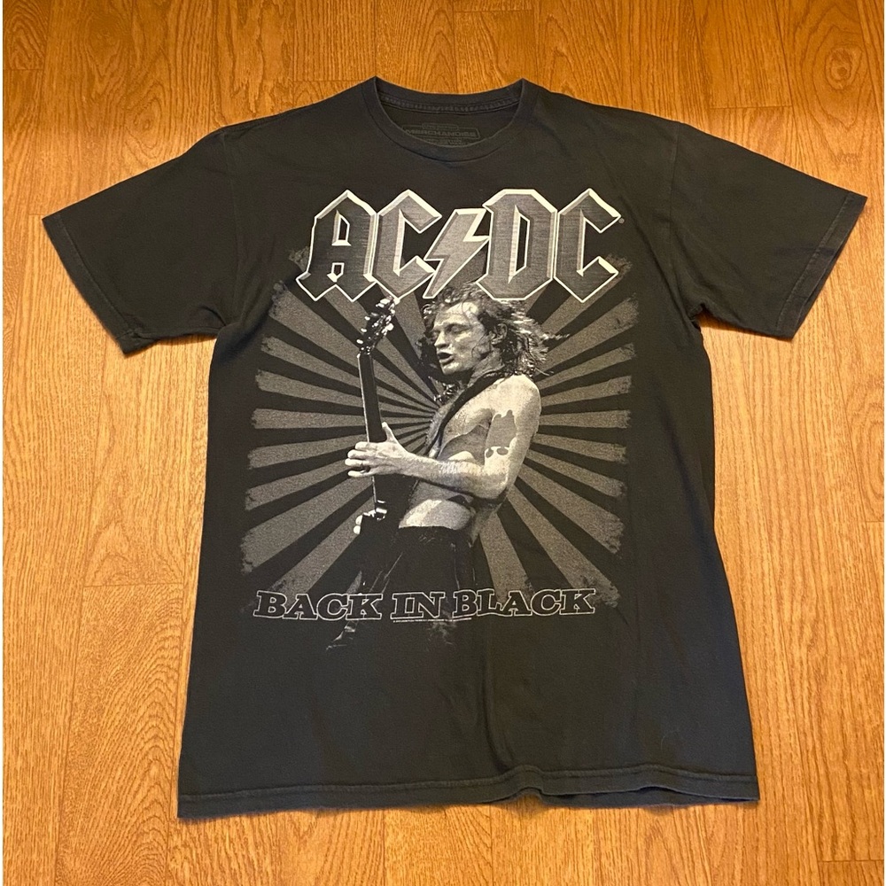 AC/DC T-Shirt.
